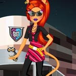 Monster High Toralei Stripe Shopping Dressup